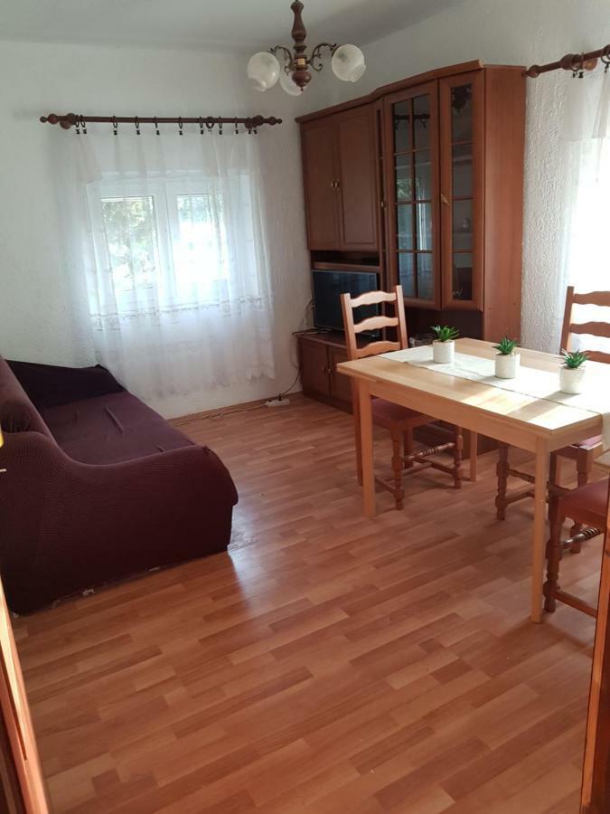 Apartmani Cempres Senj Senj  Εξωτερικό φωτογραφία